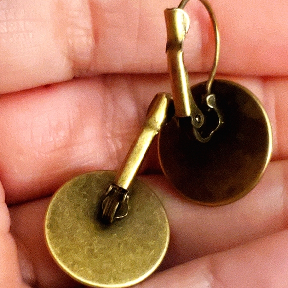 Fashion convex glass earrings with inlaid antique rose image in bronze tone. - Picture 4 of 5